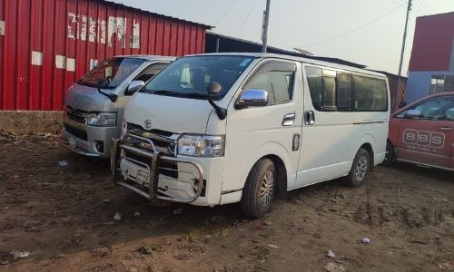 Toyota Hiace 2012